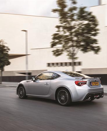 SPORTS_MODEL_PHOTOGRAPHY_GRADE_A_BRZ_4_ CMYK HR